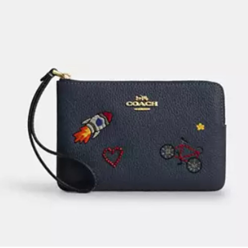 Corner Zip Wristlet